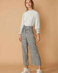 Women's Plaid Tie Waist Cropped Pants in Fall Glen